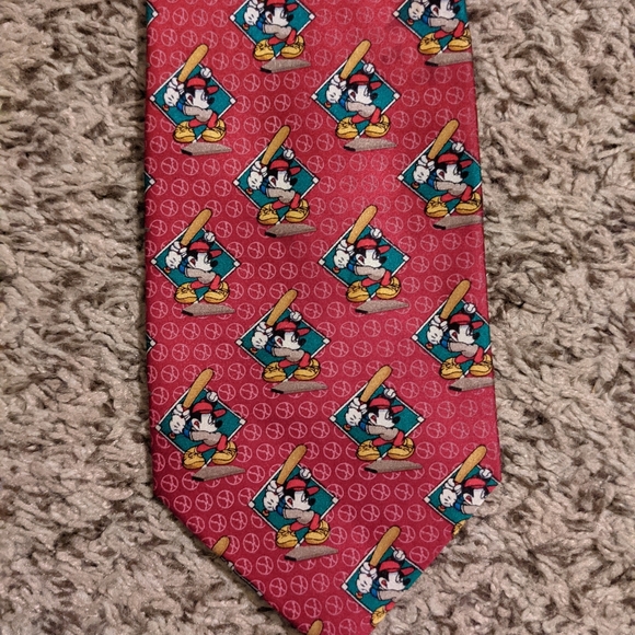 Mickey Mouse baseball tie - Picture 1 of 3